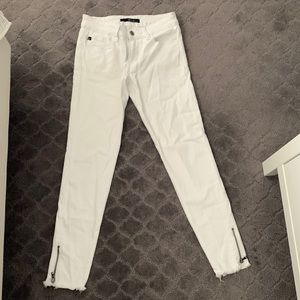 KanCan Frayed Zipper Ankle white Skinny Jeans
